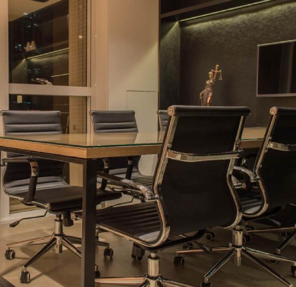 SALA DE REUNIÃO - CAMINHA SOCIEDADE DE ADVOGADOS